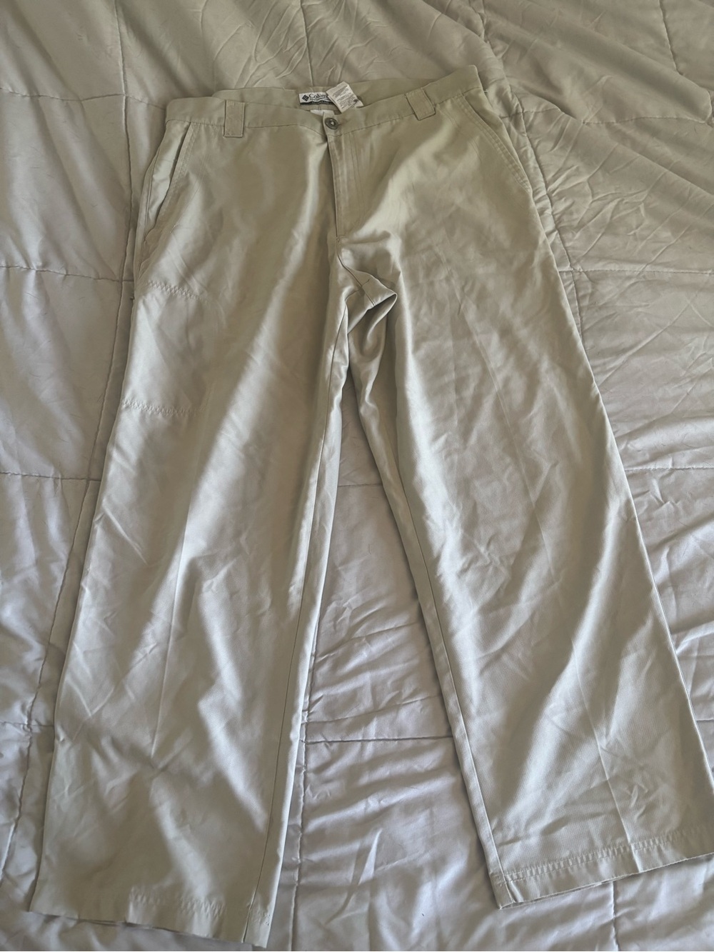 Columbia Men's Light Tan Casual Chino Pants